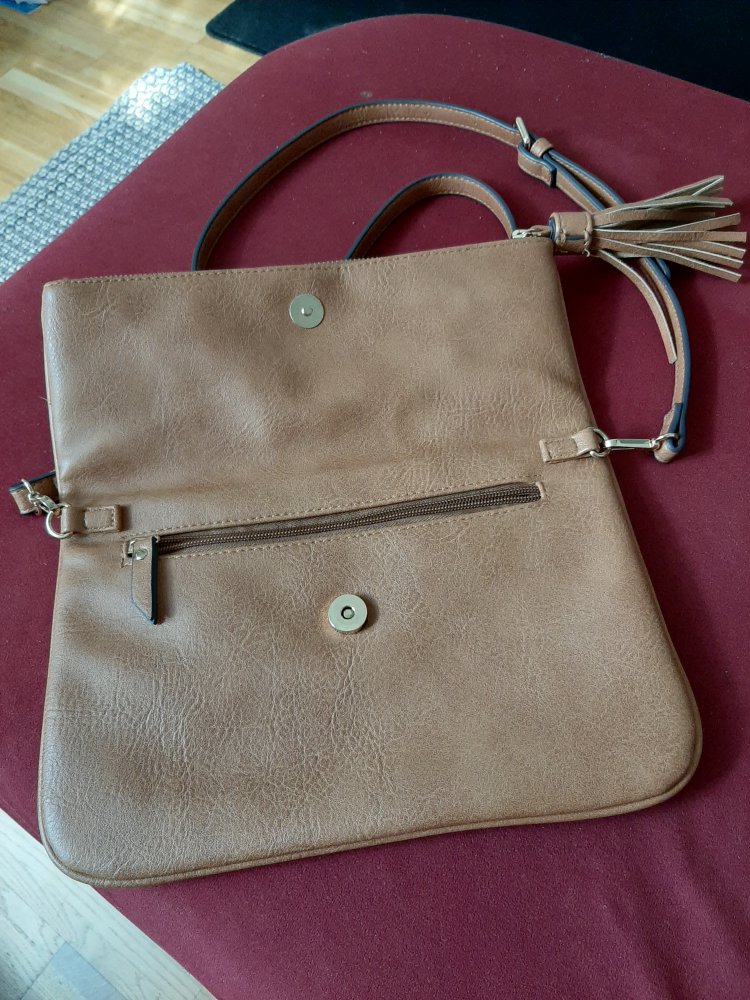 Braune Handtasche, nur 1 x benutzt, siehe