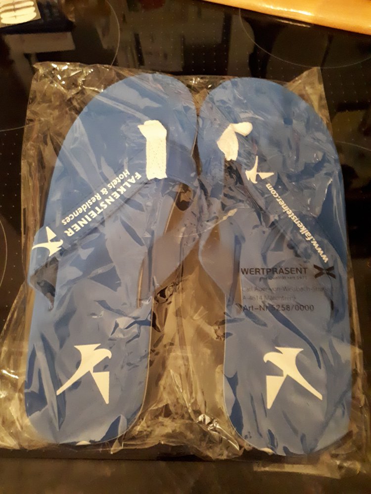 Badeschuhe von Falkensteiner (original ver-