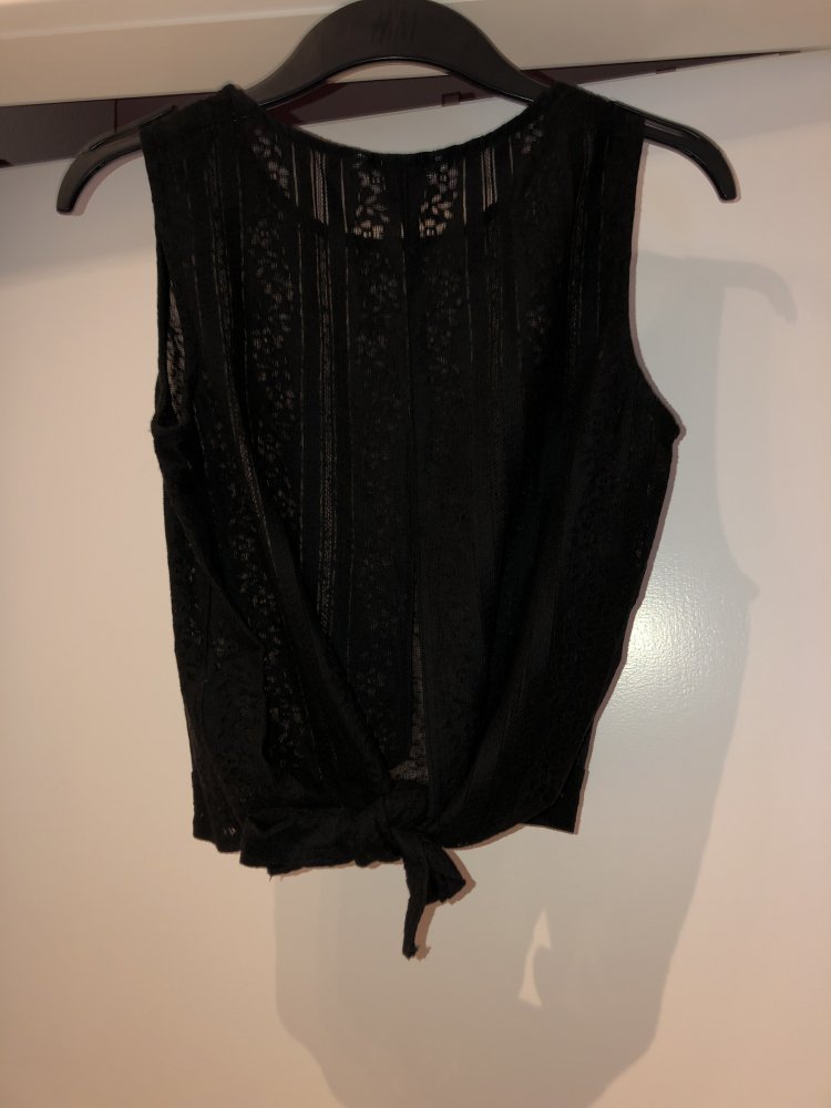 Spitzenshirt schwarz zum binden