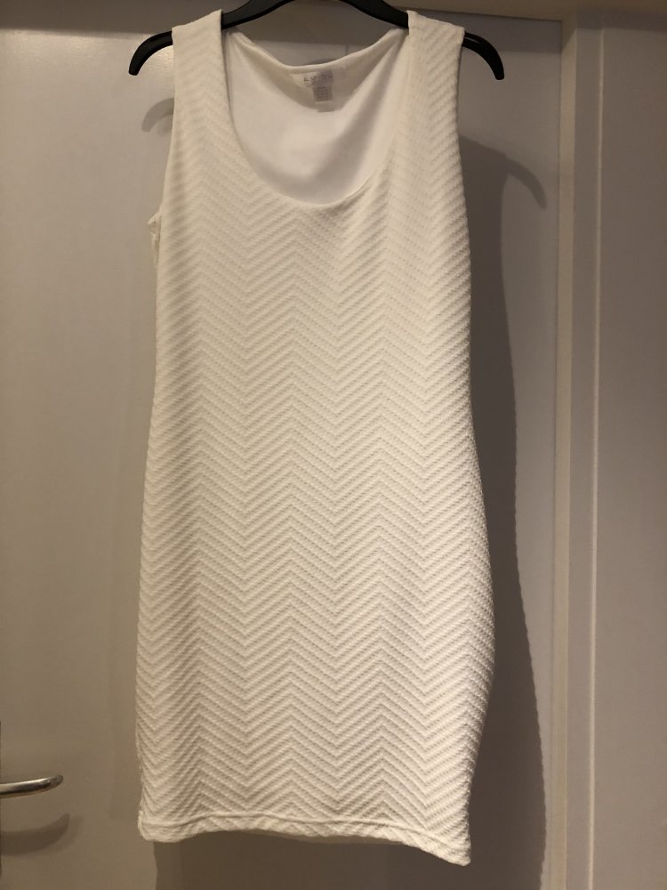 enges Cocktailkleid weiss