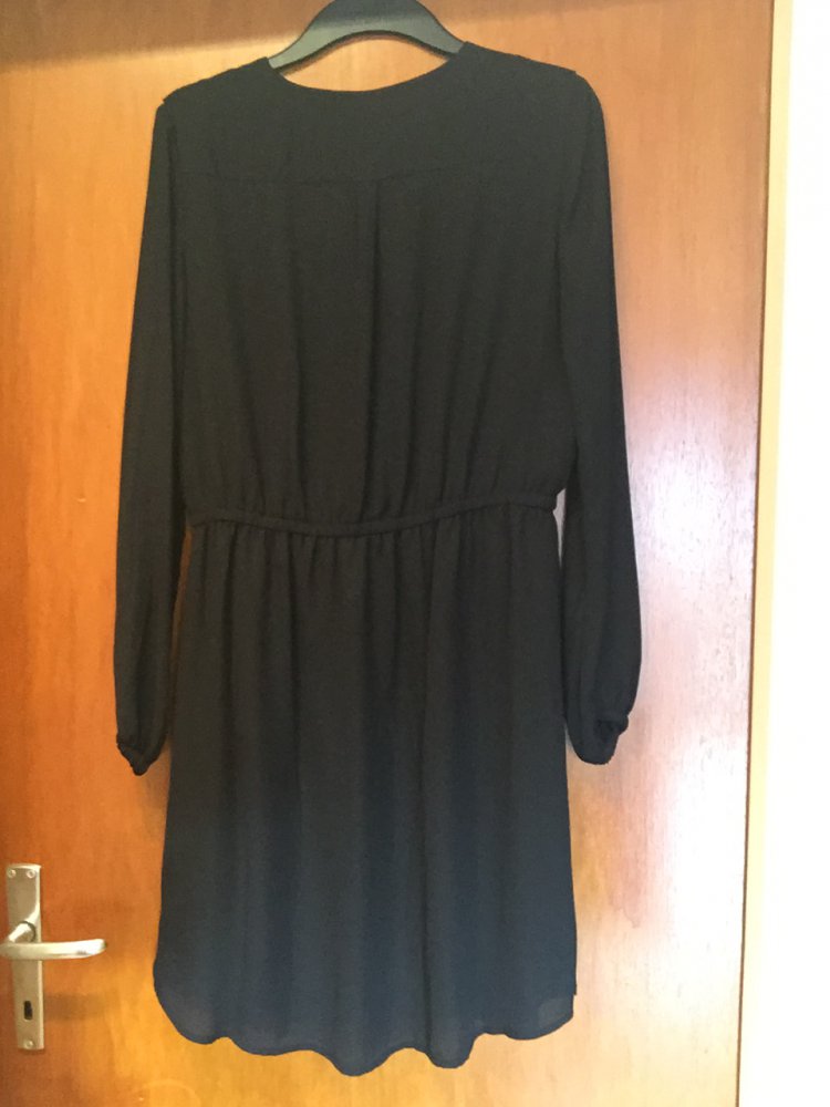 Schickes Kleid in Schwarz NEU
