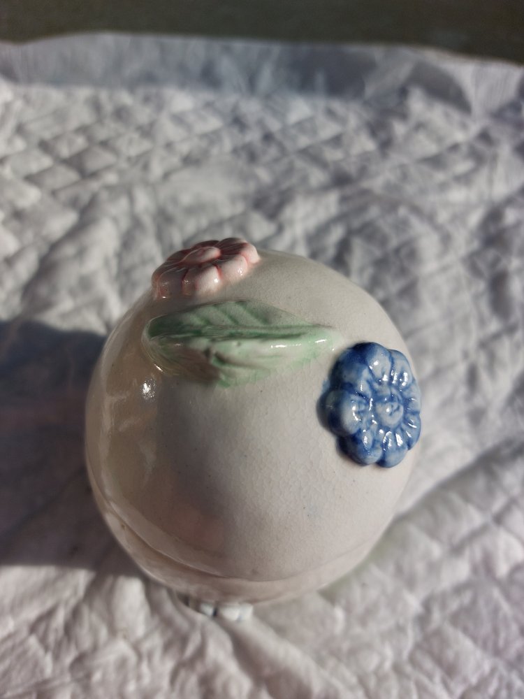 Kleine Bonboniere Porzellan Ostern Tischdeko 