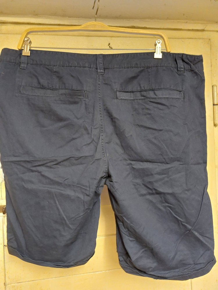 Herren Bermuda Gr 62 ungetragen 