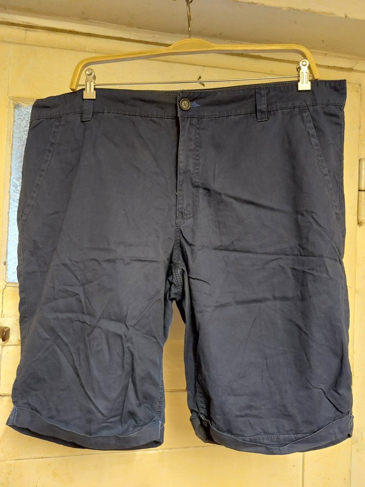 Herren Bermuda Gr 62 ungetragen 