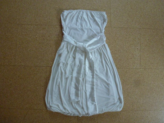 schönes Damen-Kleid Gr. 38 cremeweiß schulterfrei