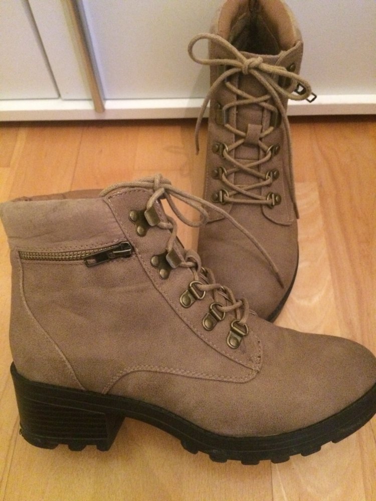Stylische Blogger Stiefeletten in braun mit Reißverschlussdetail