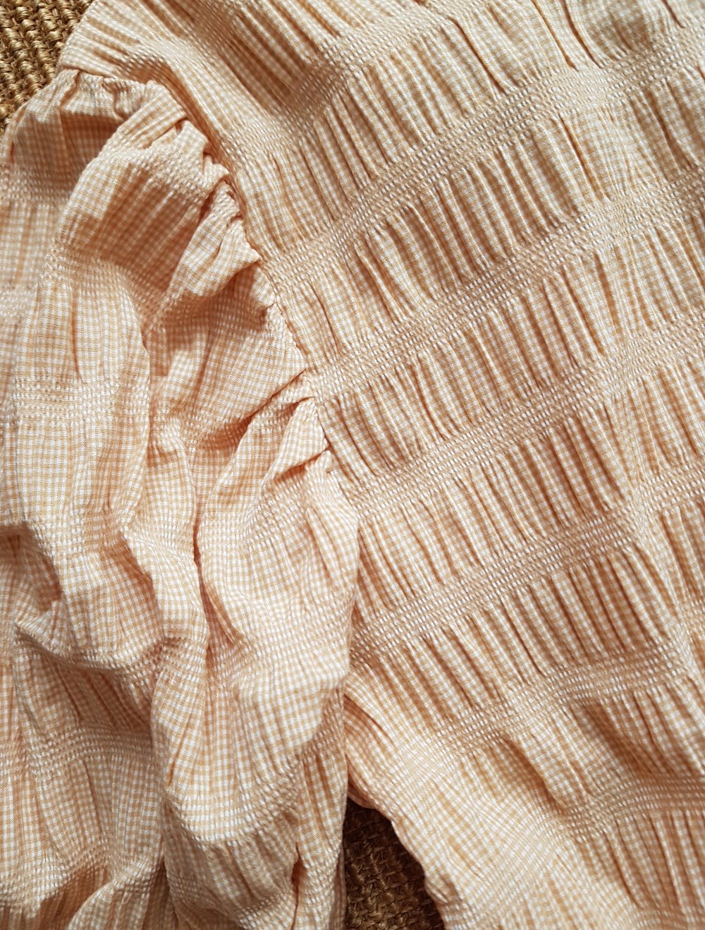 Bluse mit Ballonärmeln und Rückenausschnitt Gr.S creme/beige