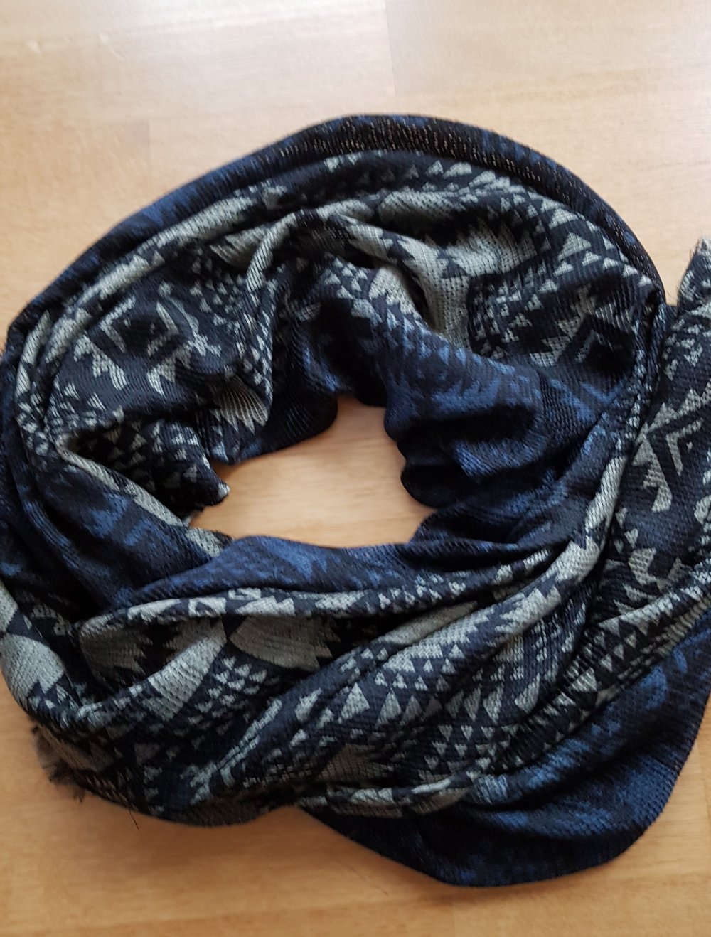 XXL Schal Winterschal Aztekenmuster grün blau schwarz Unisex