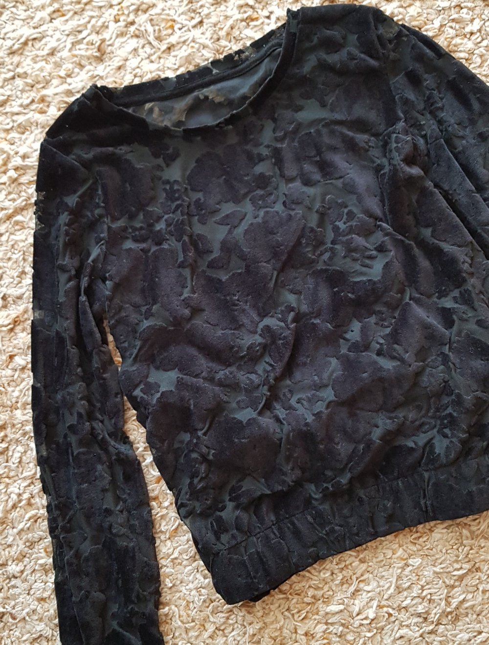 Schwarze Samt Bluse floral gemustert  mit integriertem Top Gr.XS