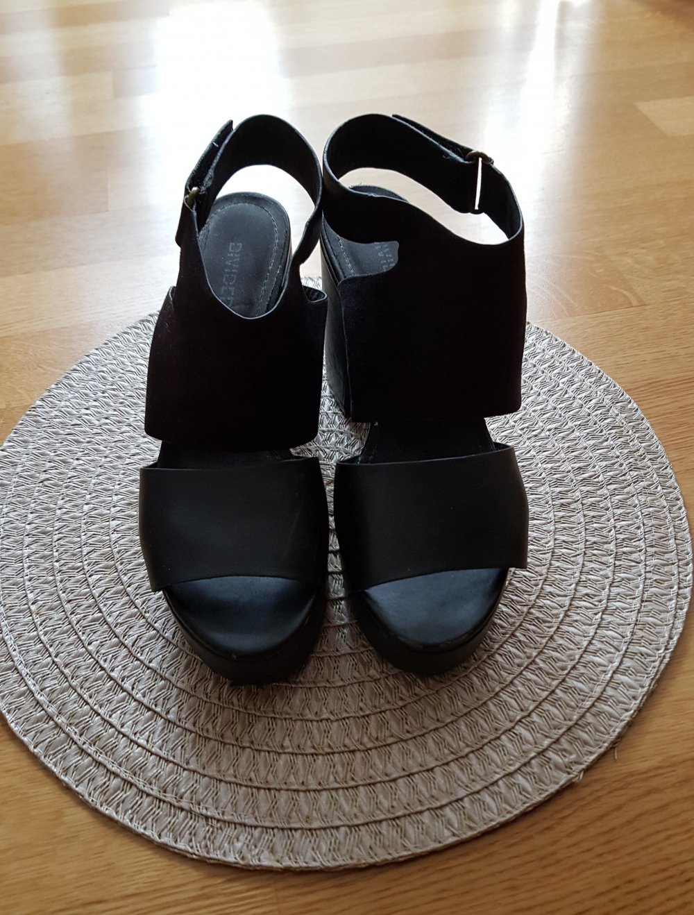 Schwarze Plateau Sandalen Gr.37
