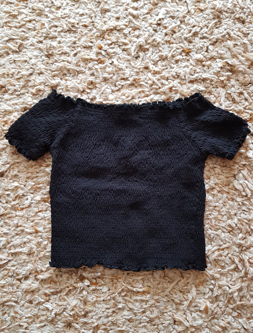 Gesmoktes Croptop  schwarz mit Carmen Ausschnitt Gr.XS