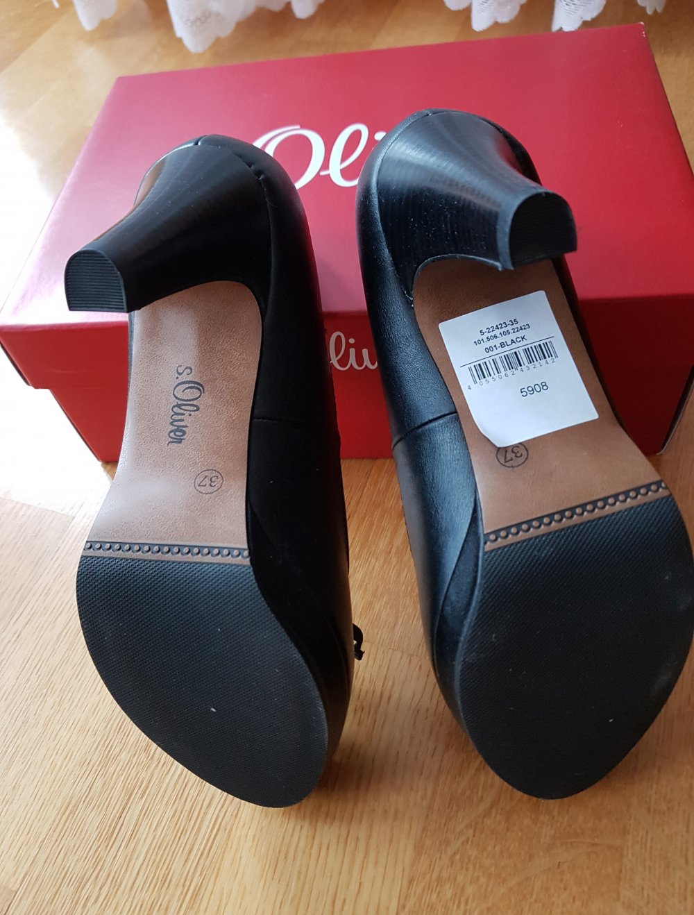 Neue S.Oliver Schwarze Pumps Octoberfest Absatz Gr.37
