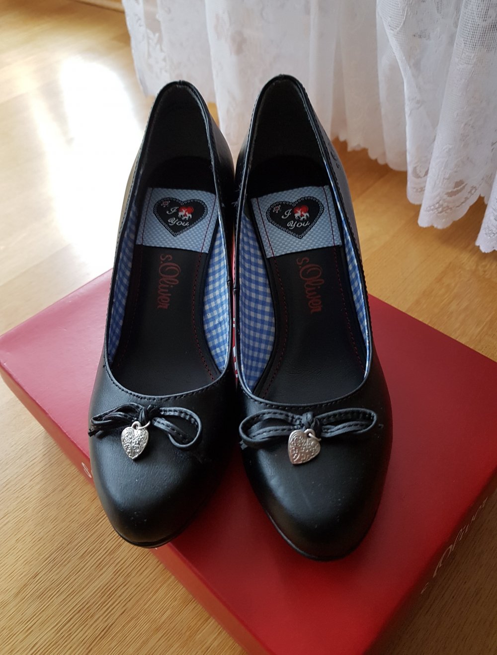 Neue S.Oliver Schwarze Pumps Octoberfest Absatz Gr.37