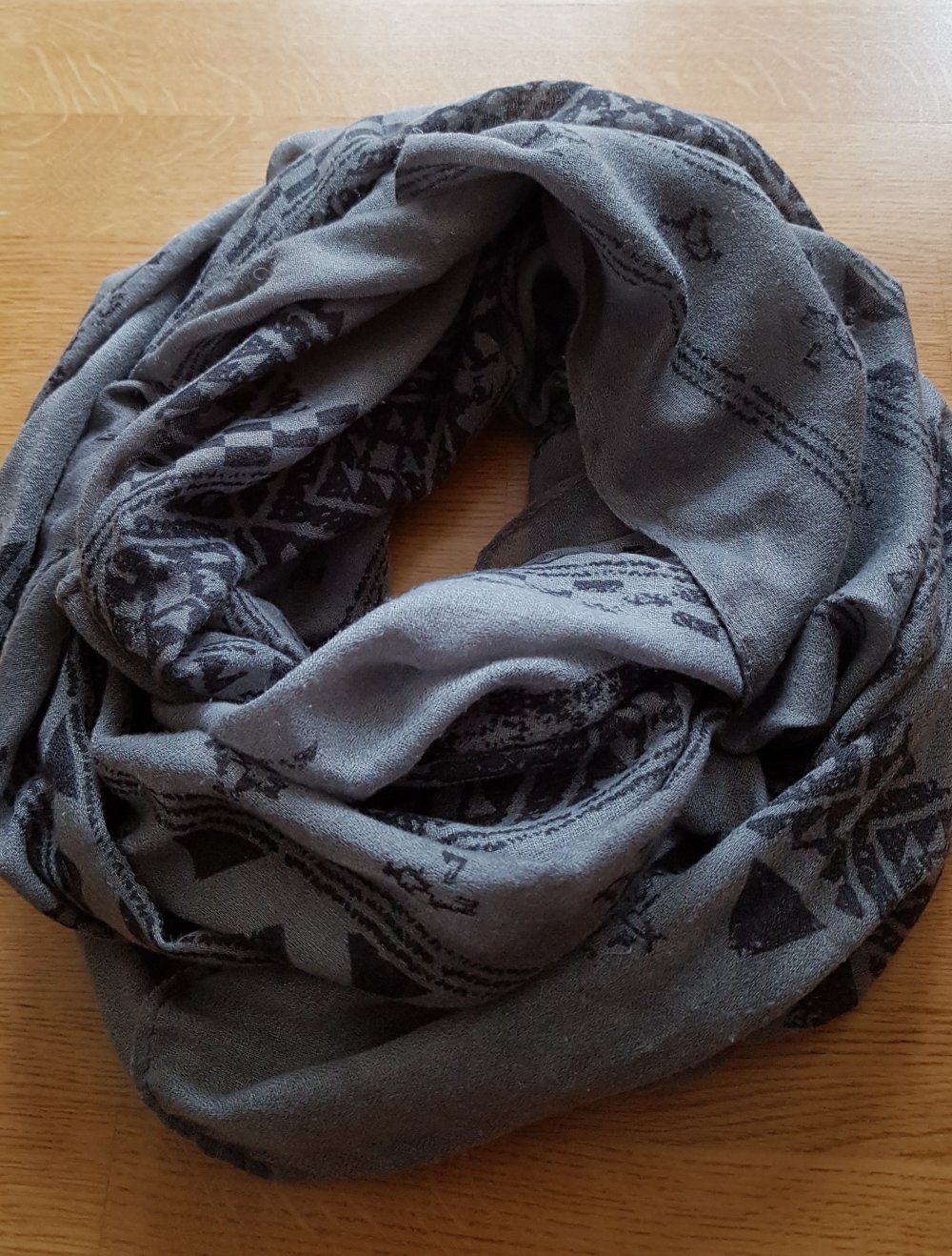 XXL Schal Winterschal Schlauchschal Unisex Aztekenmuster grau schwarz