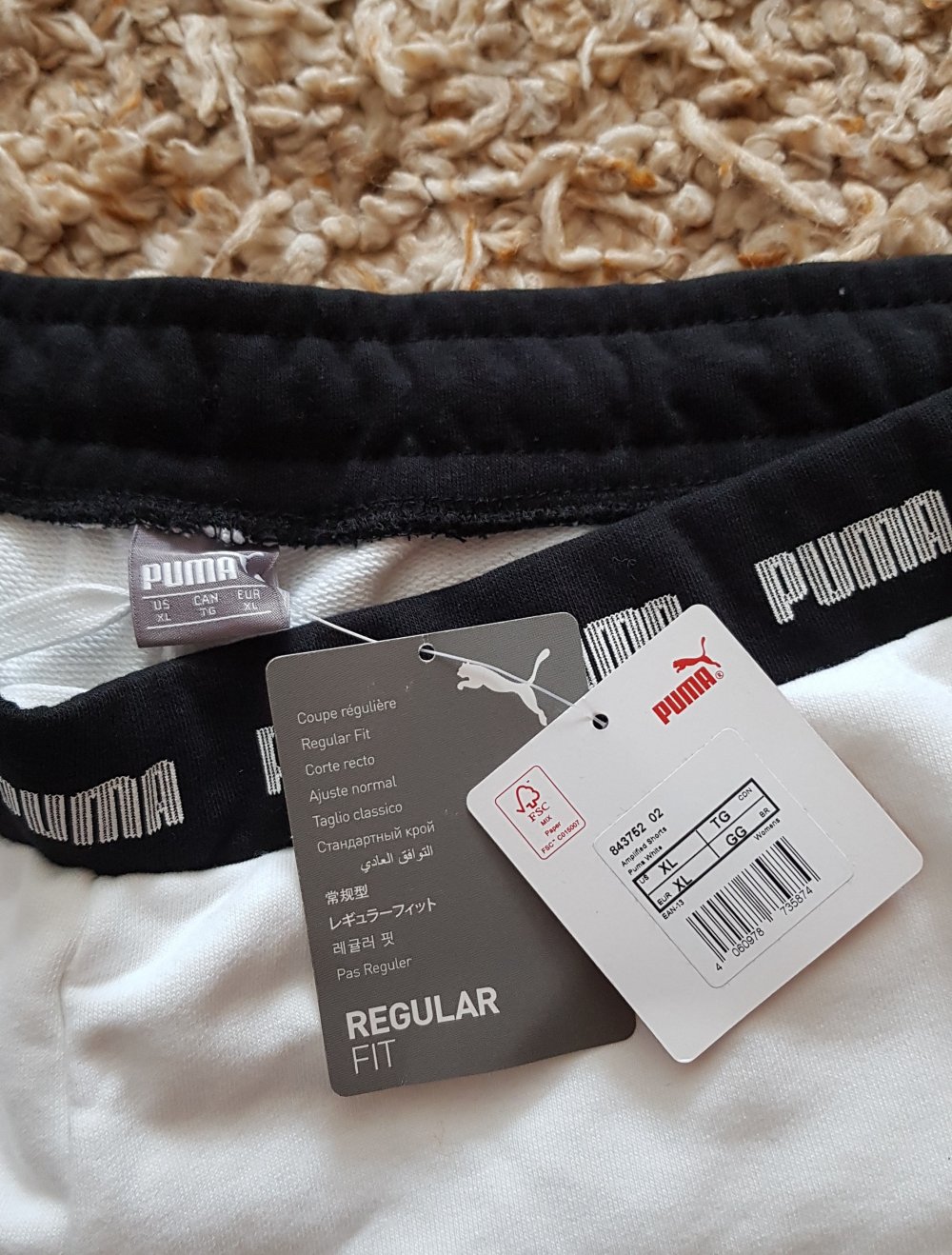Neu! Puma weiße Shorts mit Logo Gr.XL