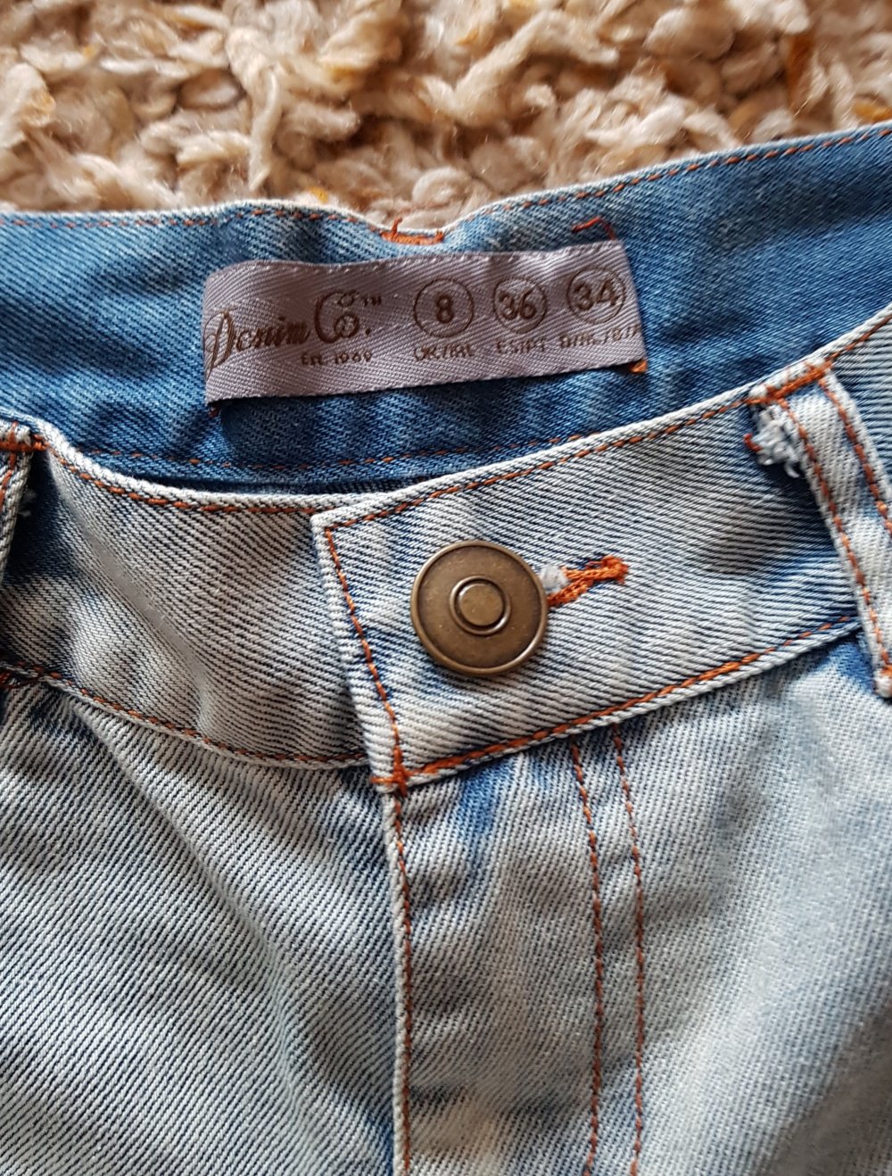 Hellblaue Jeans Shorts Y2k Hotpants mit Spitze Verzerrung Gr.34