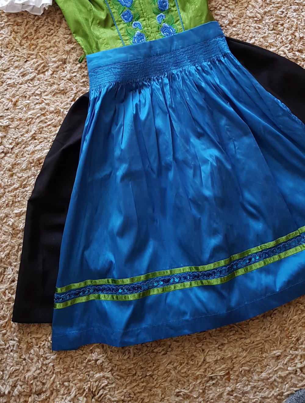 Dirndl mit Bluse und Schürze 3Teile in blau  grün schwarz Gr.36