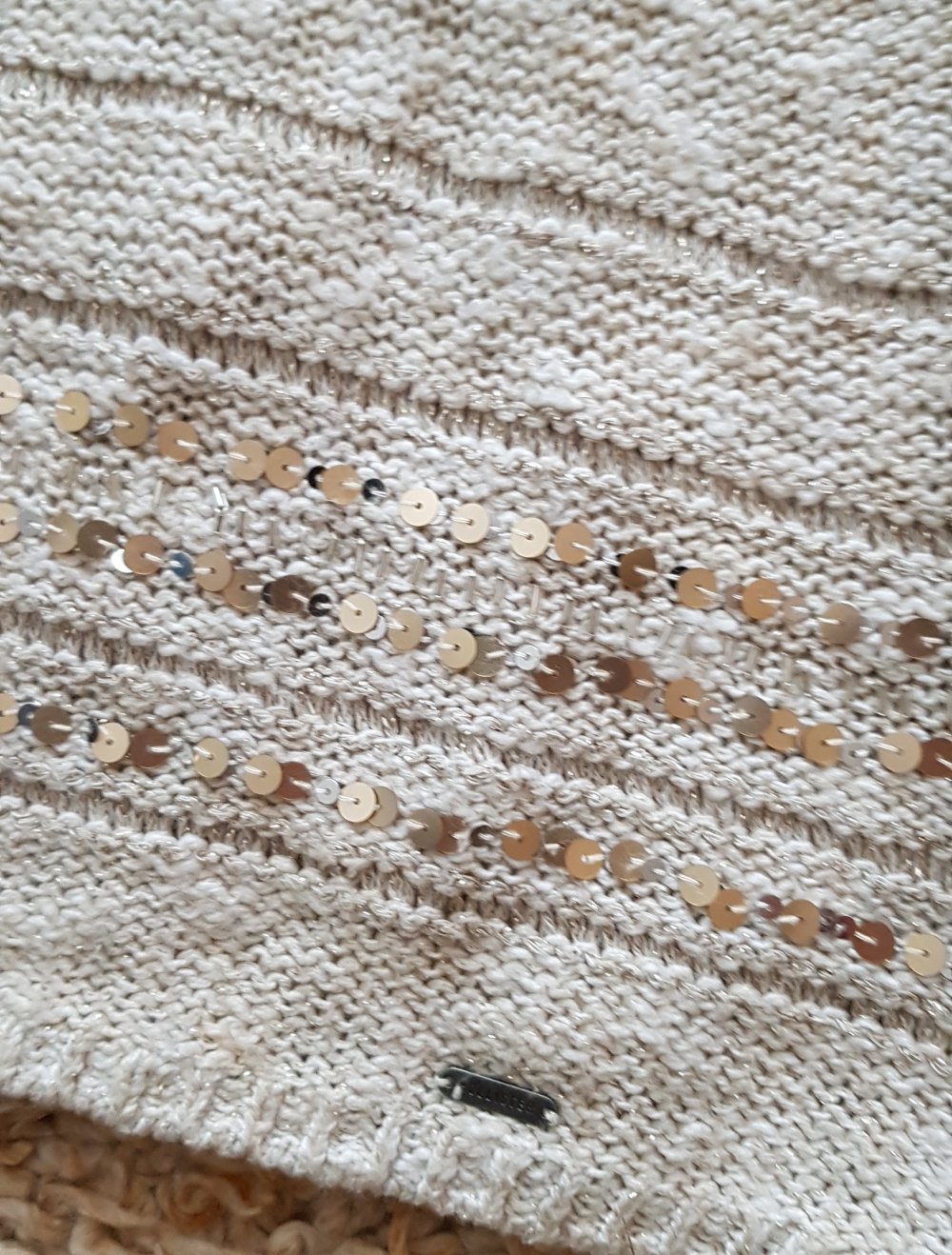 Hollister  Pullover mit Pailleten  creme beige Gr.M