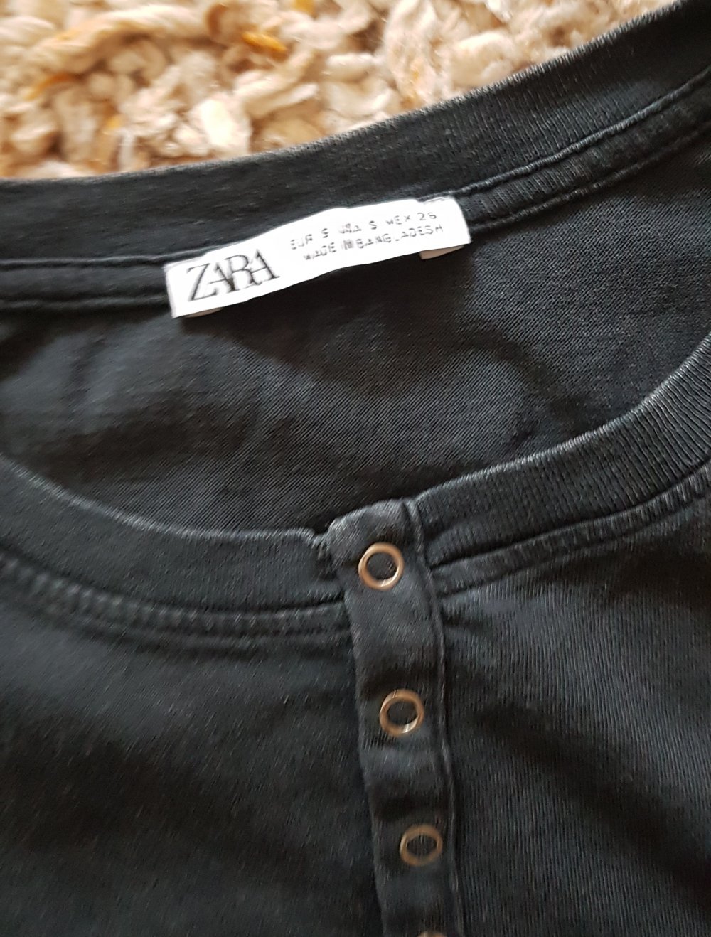 Zara  T-Shirt mit Knopfleiste schwarz Gr.S