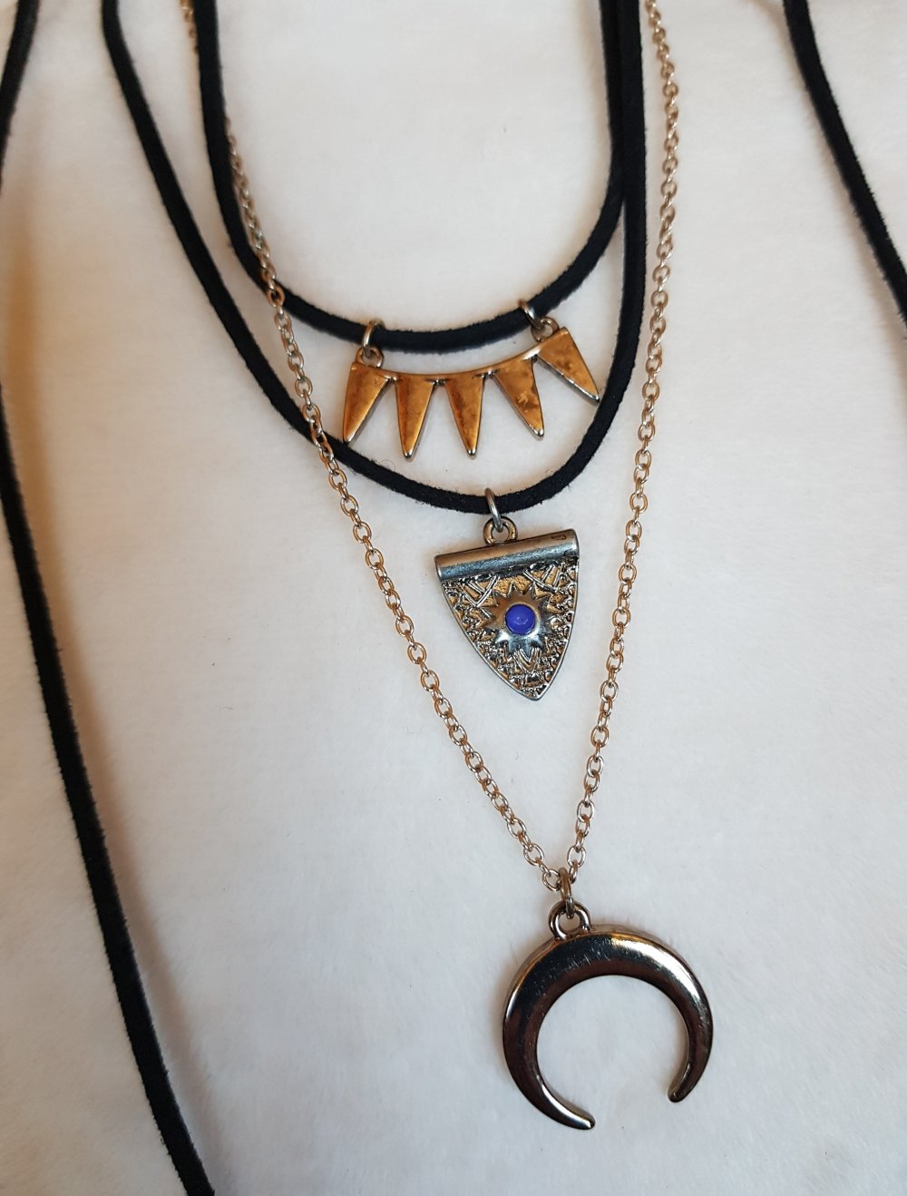 Schöne Kette mehrreihig viel Details