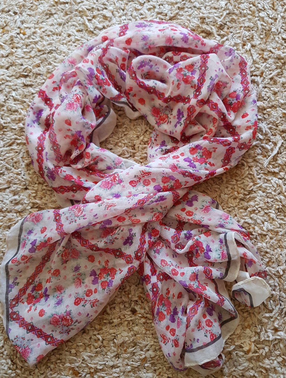 XXL Sommerschal  Blümchen  creme  rose lila