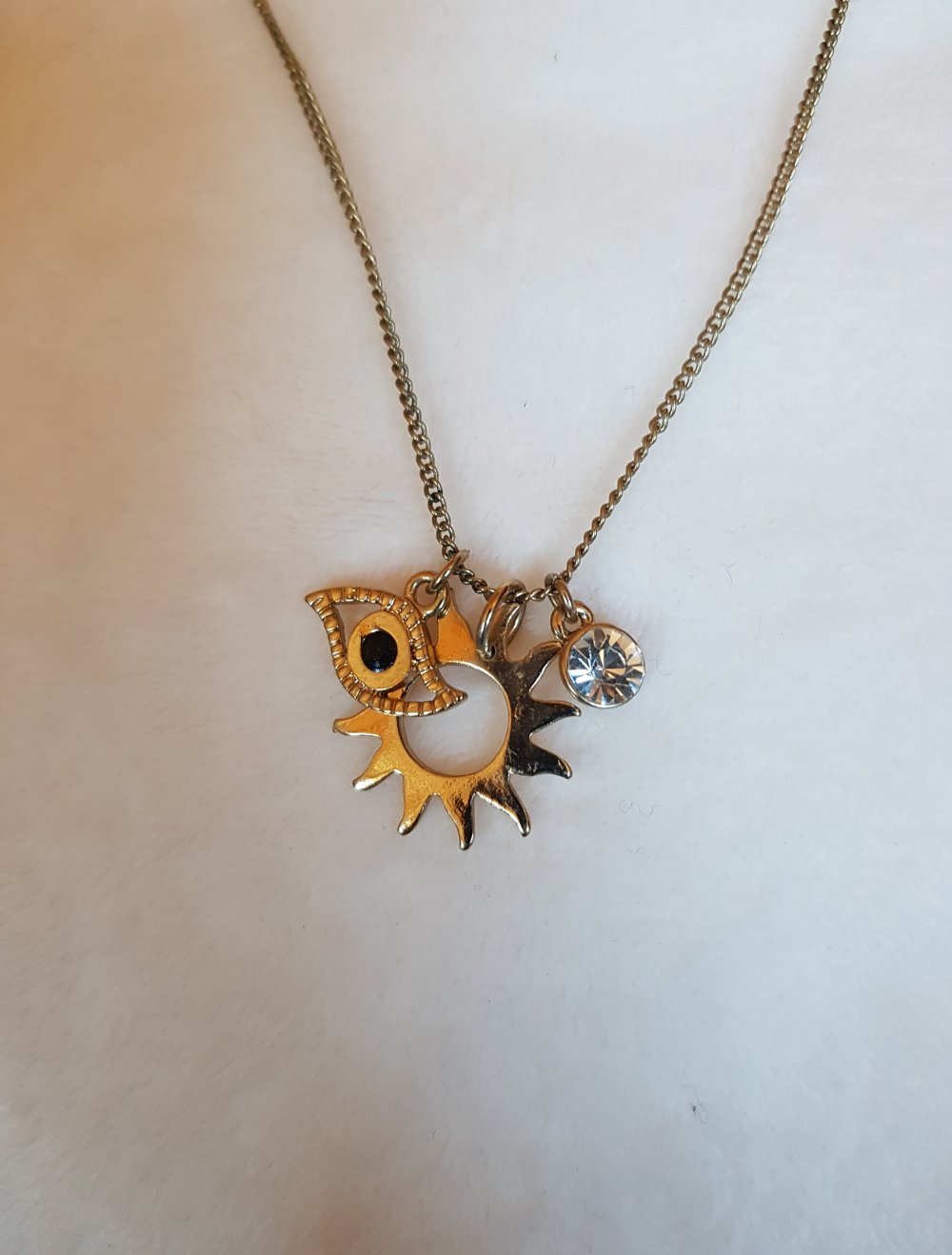 Schöne Kette Halskette mit drei Anhänger gold Modeschmuck