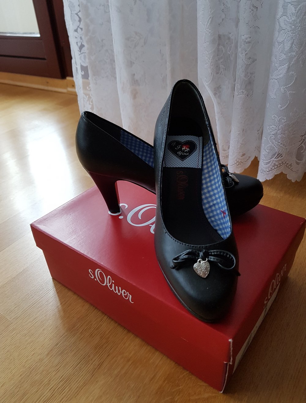 Neue S.Oliver Schwarze Pumps Octoberfest Absatz Gr.37