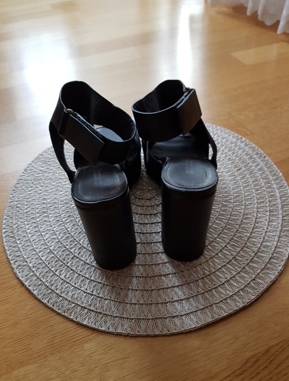 Schwarze Plateau Sandalen Gr.37