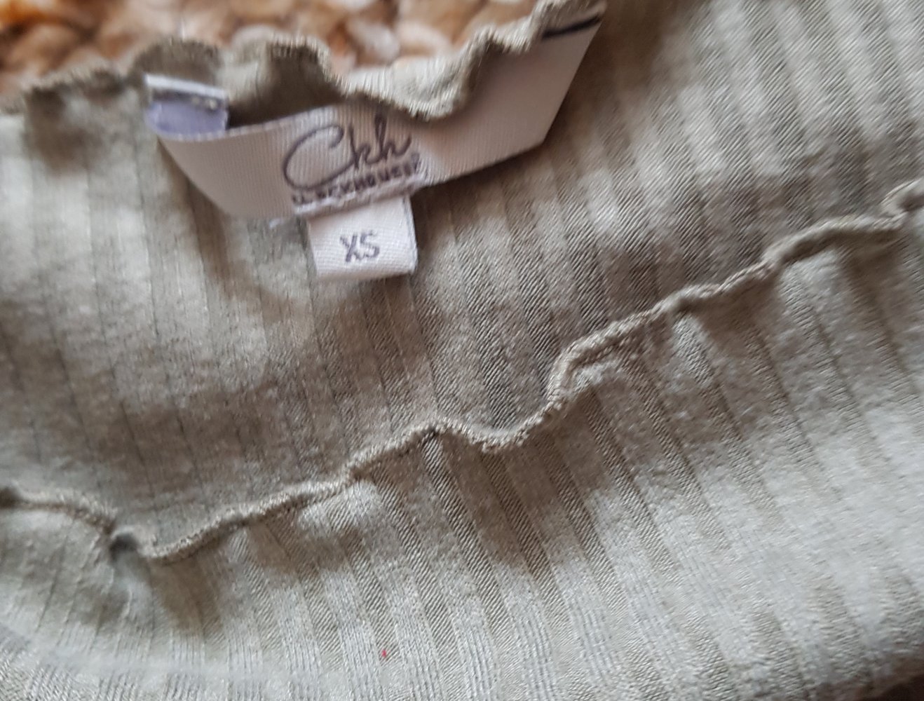Shirt Longsleeve Carmen Ausschnitt khakigrün  gerippt   Gr.XS