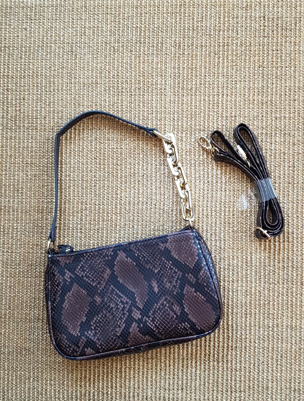 Kleine Umhängetasche Tasche Schlangen Muster braun