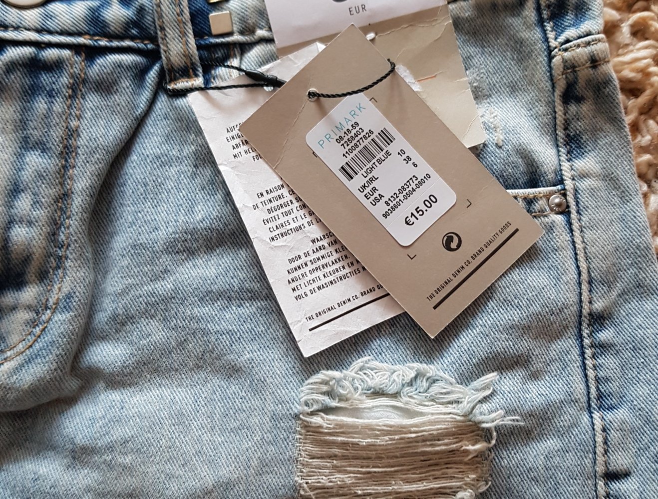 Neu! Hellblaue Jeans Shorts Hotpants Used Look Nieten Gr. 38