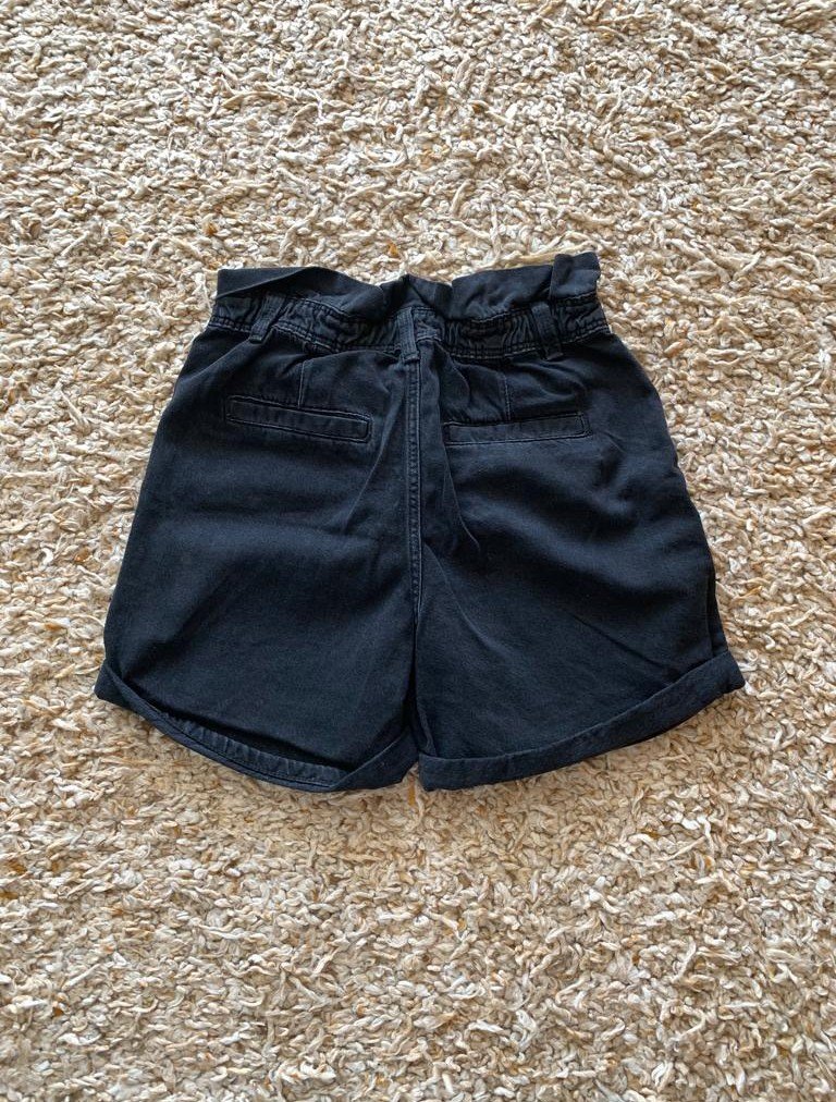 Neu! Retro  Jeansshorts Hotpants schwarz High waist Gr.36