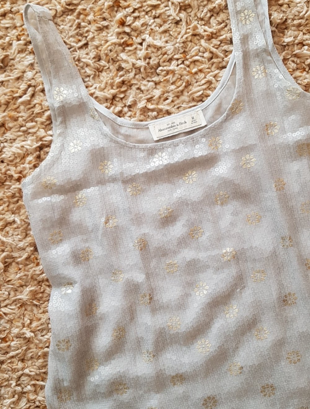 A&F  Pailleten Top hellgrau  Silber Gr.M