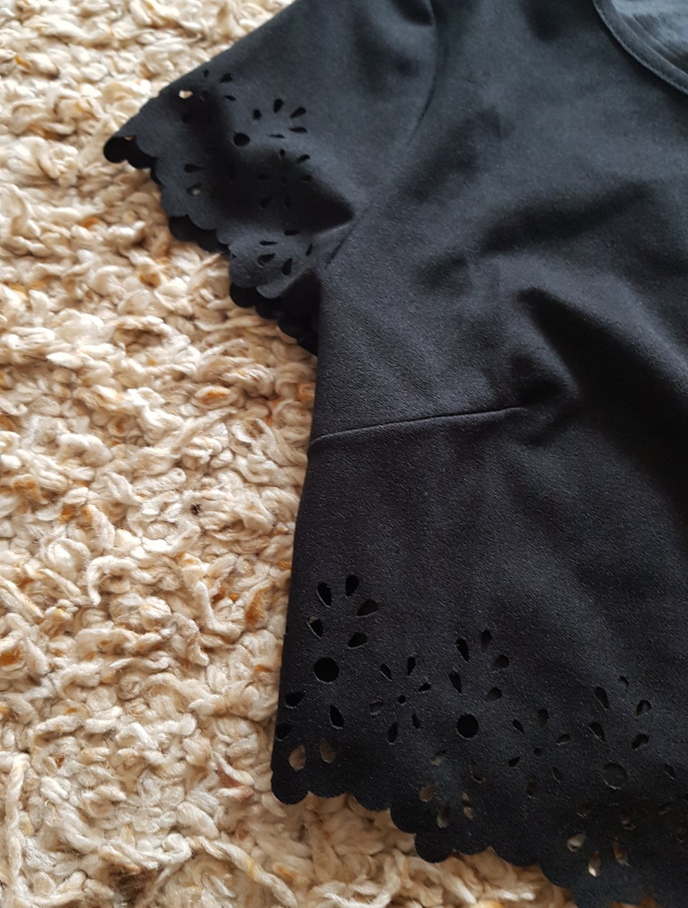 Sommer Set Croptop + Shorts Lochstickereien schwarz Gr.XS  neu