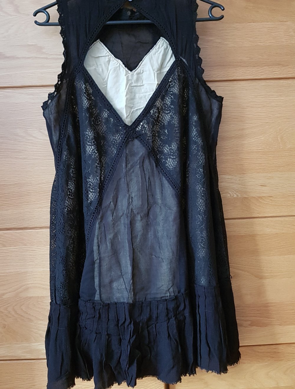 Free People Sommerkleid Stickereien Spitze Volannts Rückenausschnitt Baumwolle schwarz creme Gr.S