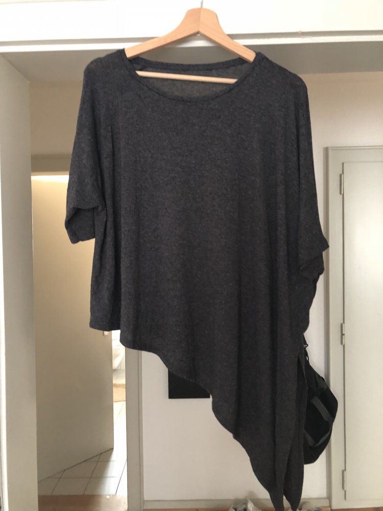 Moderner Shirt