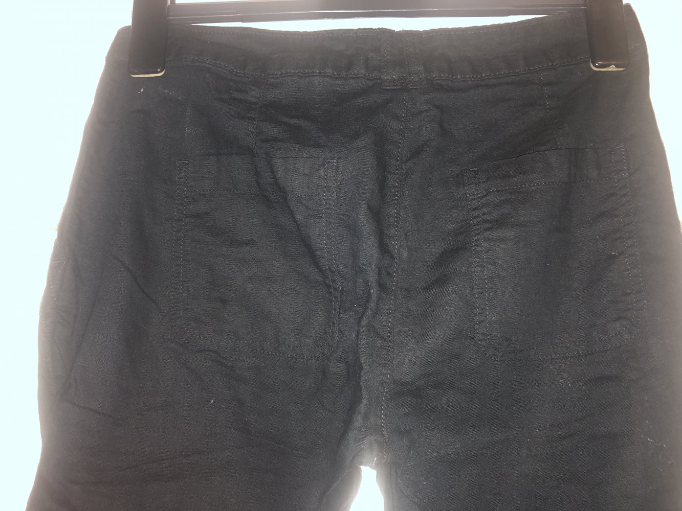 Schwarze Hose mit Leinen Materiall
