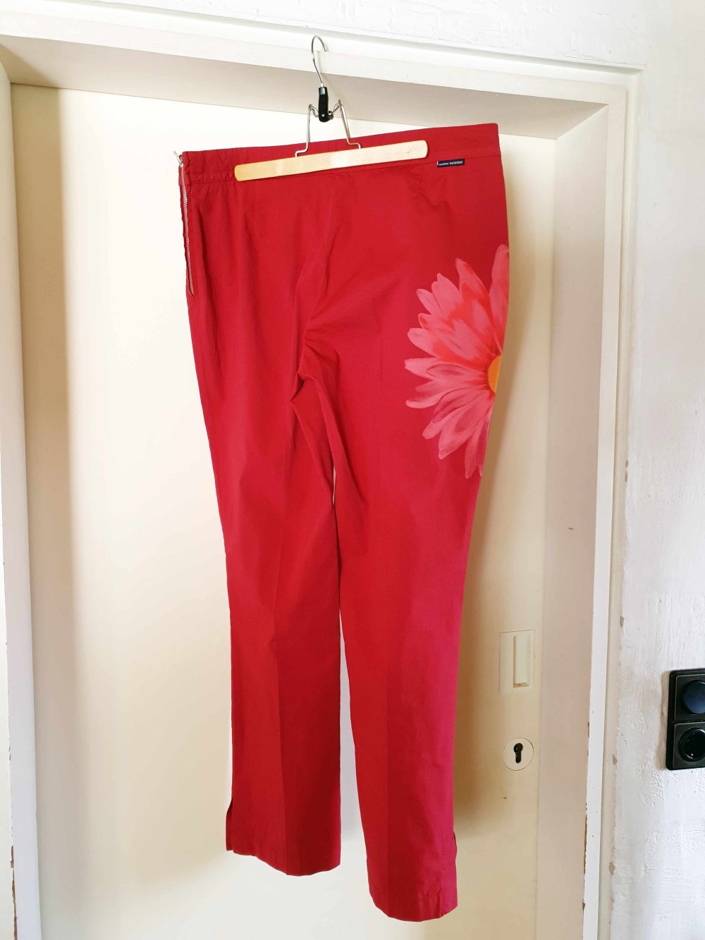 Marina Yachting Hose rot Blume Gerbera 46 M 38 Sommer