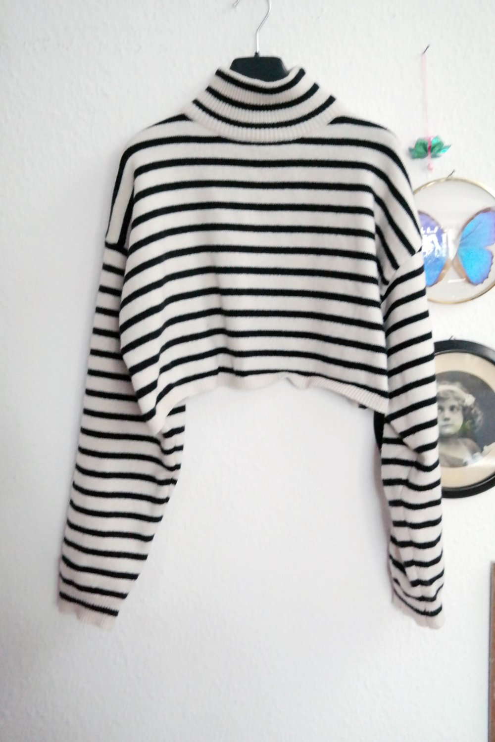 Cropped Rollkragenpullover Streifen gestreift schwarz weiß Kastig kastenform Boxy S M 36 38