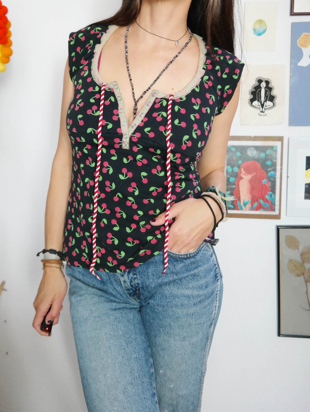 Blutsschwester Blutsgeschwister Shirt Bluse Kirschen schwarz bunt L M 40 38 Bändel