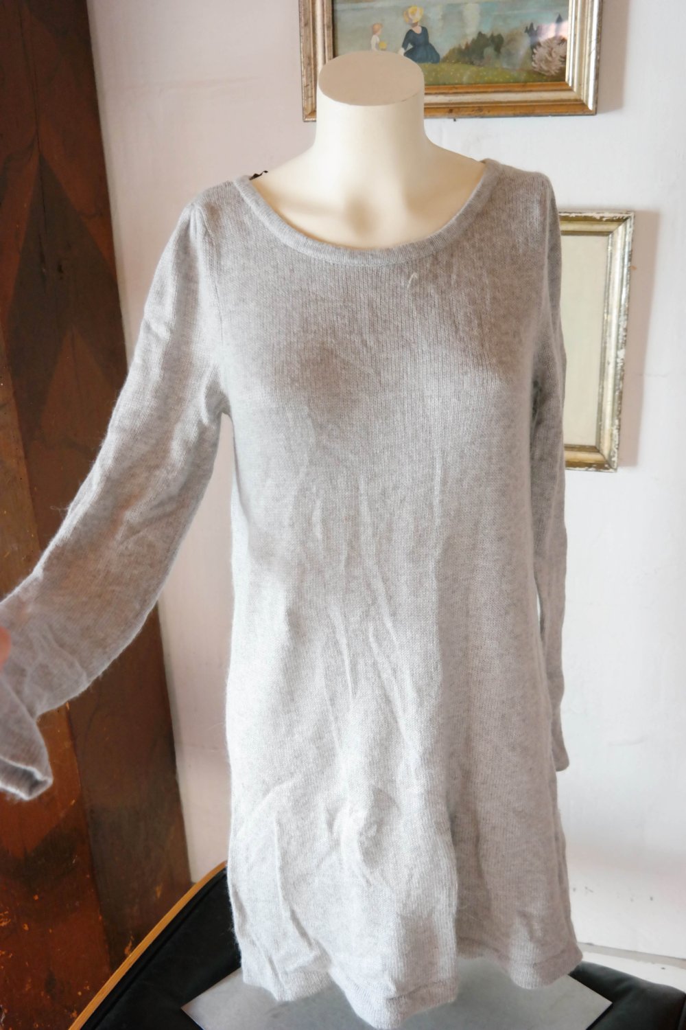 H&M Strickkleid mit Angora grau weich Schlüssellochausschnitt Langarm Stiefelkleid S / 36
