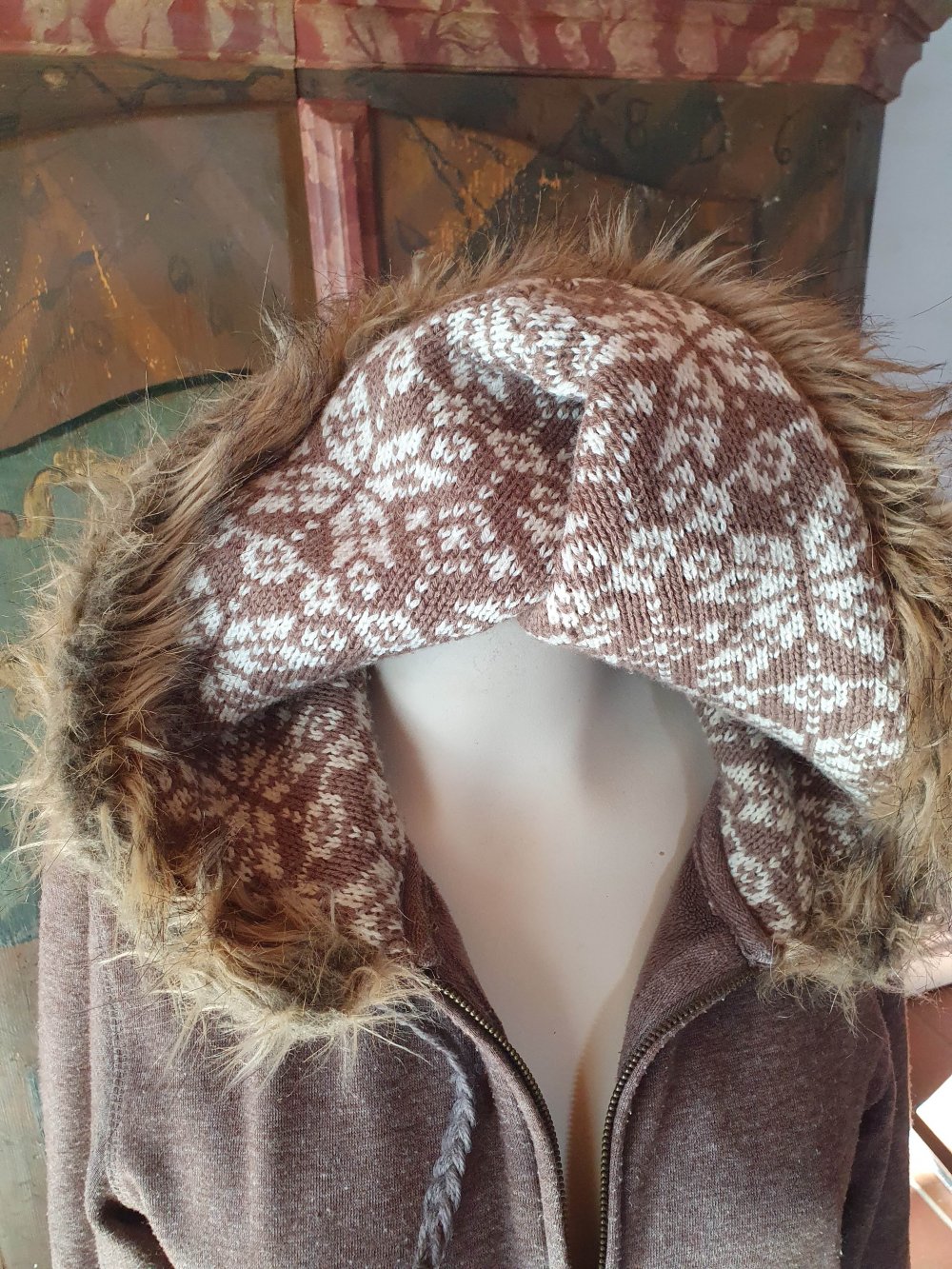 Sweatjacke Kapuzenjacke Zipper Fellkragen Fake Fur Strickmuster Norweger L 40 42 braun