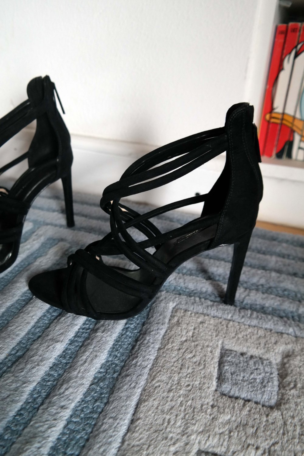 Zara High Heels schwarz Samt Wildleder Look Riemchen Absatz Stiletto 40