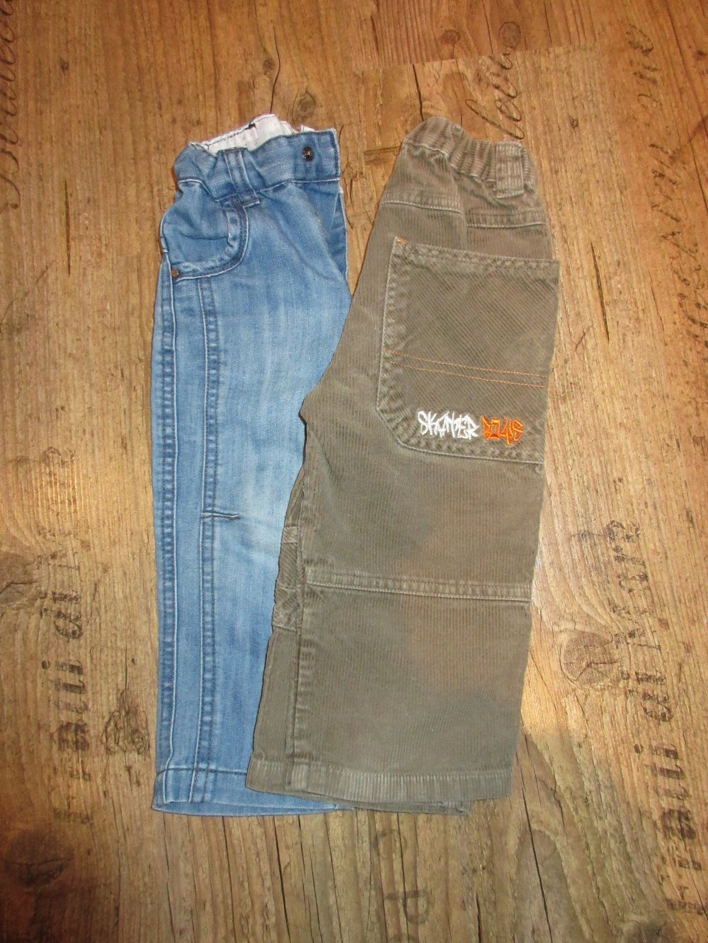 2 Hosen, Jeans, Cordhose Gr. 86