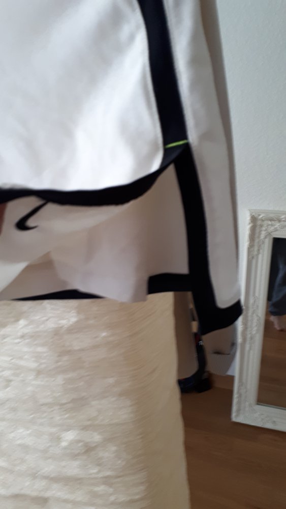 Eleganter NIKE Tennis-Rock Gr. S