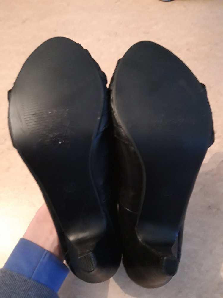Peeptoe Pumps
