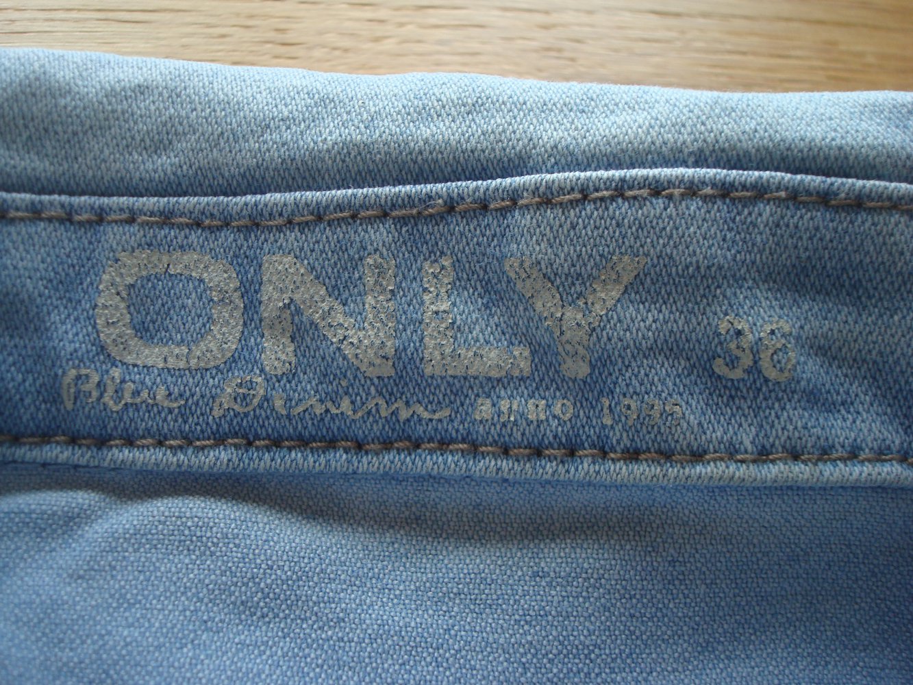 tolle leichte Jeansjacke von Only