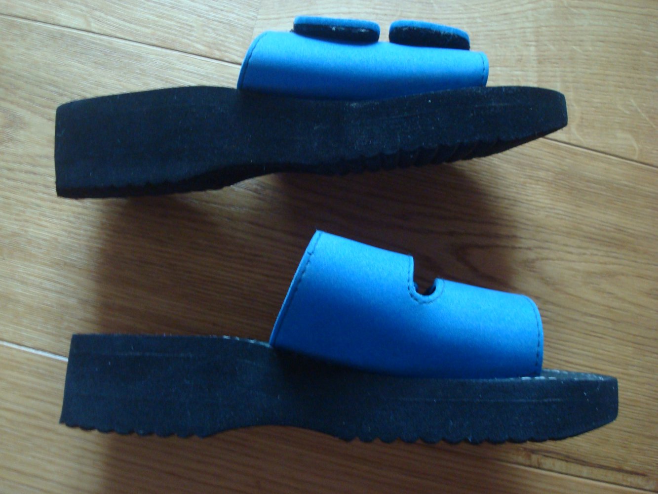 blaue Clogs, Sandalen, Slipper, Wedges, Pantoletten mit Plateau