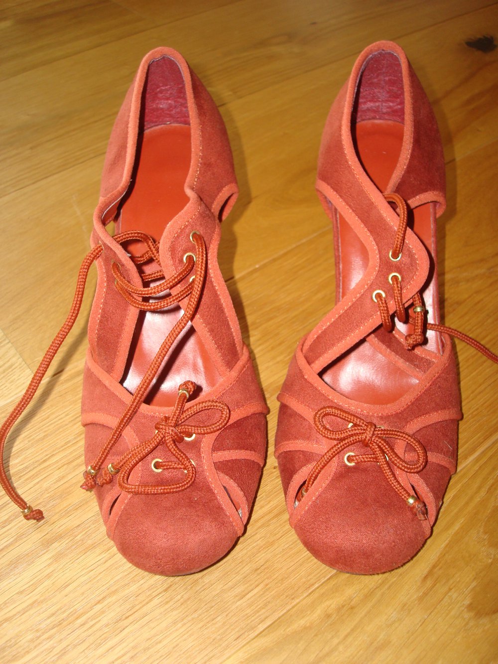 schicker extravaganter Pumps, Sandale, High Heel 