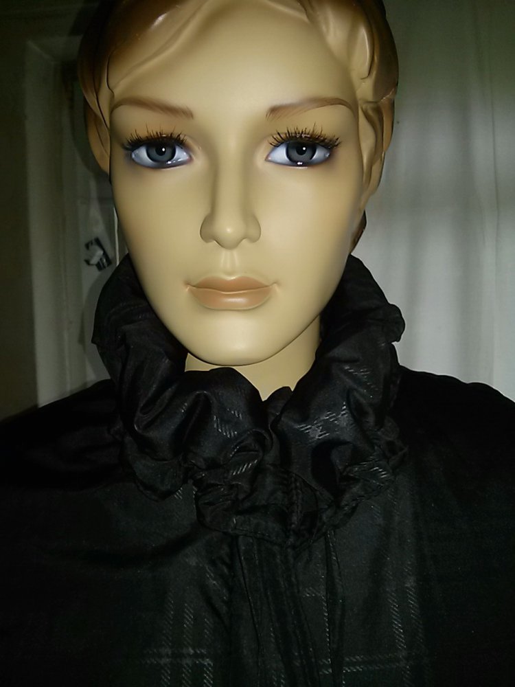 Damensteppjacke schwarz - Gr.M (40/42)